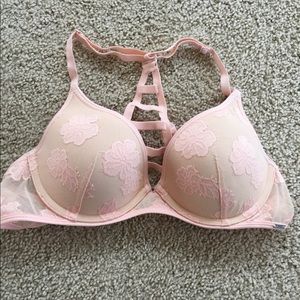 VS bras